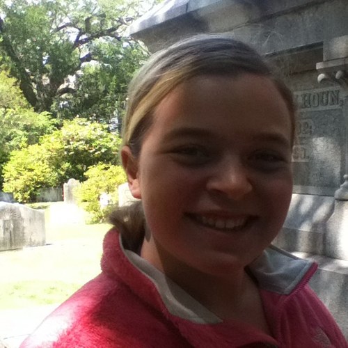 i am a one directioner and well kinda i like jb and i love the wanted and i love harry styles and i like the other boys to from one direction.