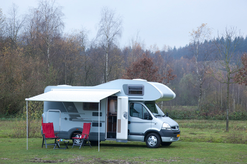 Voor camper huren en camperverhuur van 2 t/m 7 pers. bent u bij ons aan het juiste adres. Onze huurcampers staan door heel Nederl. Kijk op deleukstecamper.nl