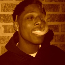 #HighLife #SwAggers Made it kewl to mix da Kush wit Bath Salts u scary niggas dare to be different #JuiceKrew