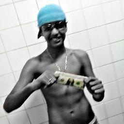 ㅤ Uma pá de bico cresce o zói quando eu chego zé povim é foda, né ñ negô? eu to de mal cm o Mundo. ♫ ñ me divulgo. Cada um tem de mim o que merece! #RACIONAIS ♥