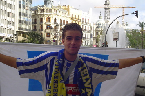 EvoraRaul1889's profile picture. 