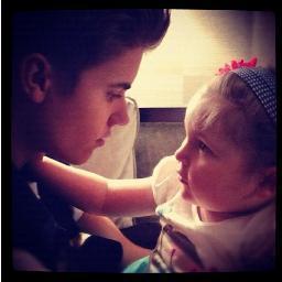 sete bilhões de pessoas no mundo e eu só preciso de um, você @justinbieber meu anjo da guarda, te amo demais ‹з