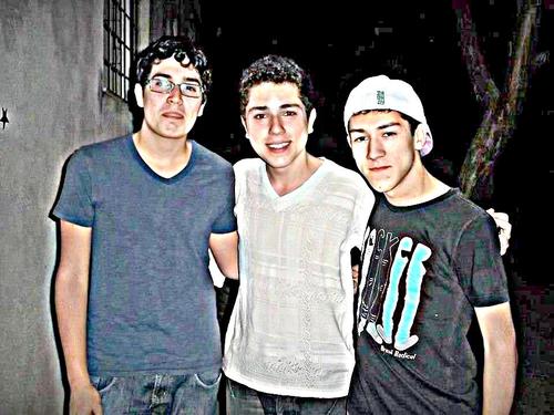 IndianosJones's profile picture. Jimi Hendrix Cover - Indianos e Jones! EM BREVE também nas redes sociais! Aguardem ;) http://t.co/LwfnefhO0L