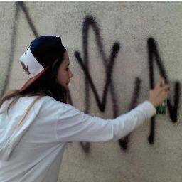 Quem tem medo de sofrer, não merece o melhor da vida. __ (Emicida Projota Rashid Racionais Mcs)