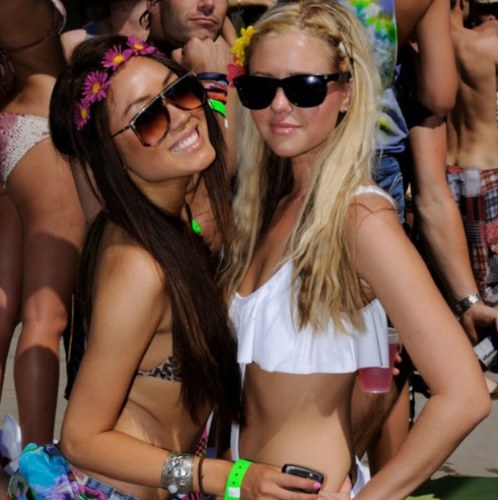 blondie2239's profile picture. I hate when people say I'm a dumb blonde. 
Blonde beautiful bitches baby