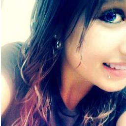 My namess angela .. I get stuck in alotta drama . people make me out to be alot worse then i really am . butt whatever fuckk haters . (: