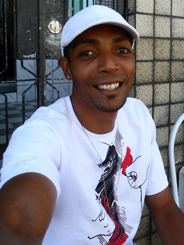 Baixista Popular em atividade