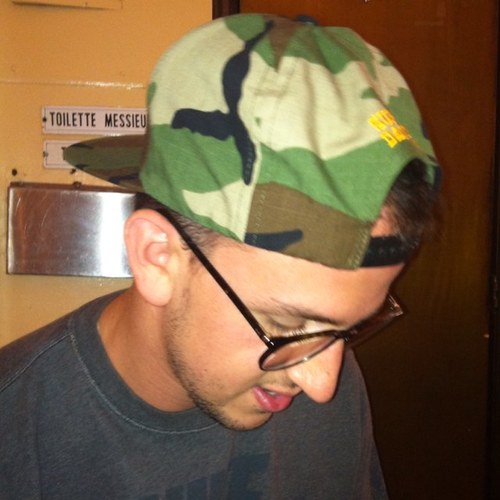 michaelgrazi's profile picture. manamana