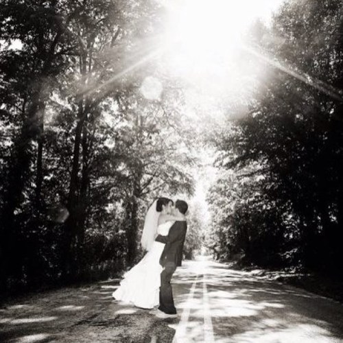 alejandra_curry's profile picture. 