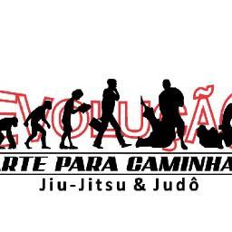 Sou um quase quarentão,casado,muito bem casado,prof.de educação e micro empresário,pratico Jiu Jitsu,pego umas ondas,faço musculação e amo minha Esposa e Filhos