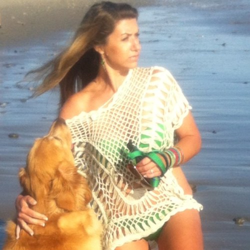 I am a Volunteer at the GRCGLA ~ love my Goldens.  I have 2 Beautiful girls ~ I'm a very blessed mommy.