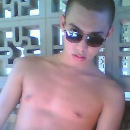 JamesMedrano2's profile picture. mabaet, pogi. =)