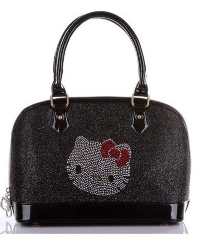 Hi,I sell Hello Kitty bags and Purses,this is my store: http://t.co/yiaiNwIz