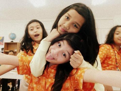 Andinimhndr_FC's profile picture. this is fansclub of @Andeemhndr :) . always support andini mahindira till the end (ʃƪ˘˘ﻬ)