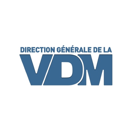 vdmlaserie's profile picture. VDM, la série, c'est sur @NT1 du lundi au vendredi, à 19h45 et le week-end à 20h. #vdmlasérie