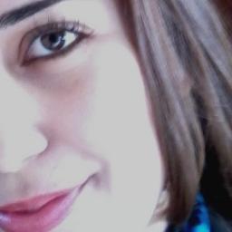 Programadora graduada na FIPP (faculdade de informática de presidente prudente). Corintiana apaixonada por futebol e boa música.