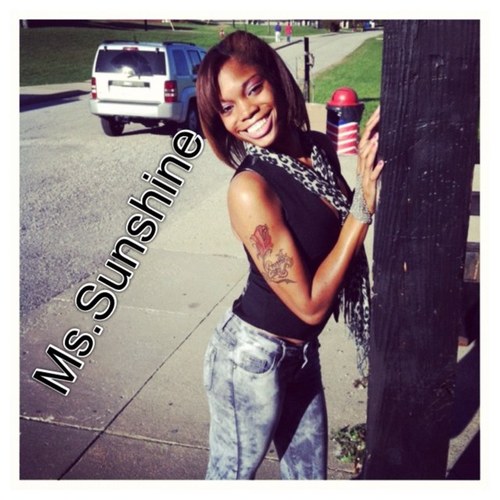 Born & raised in n Memp10. On my grown woman ilsh, living life, da name explains it All... #TEAMCAPRICORN so bishes watch it...#TEAMANDROID #TEAMIDGAF