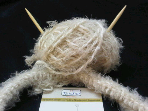 Distribuitor of quality knitting needles CI Knitstar.I love the art of knitting and crochetting