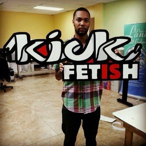 Follow me on instagram @kickfetishozzie
or Visit me Kick Fetish store Savoy Building #3