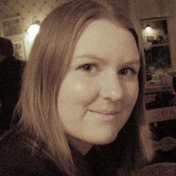 Lingvist, språknörd, mamma. Jobbar som marknads- & e-handelschef. Orkar inte alltid med twitter.