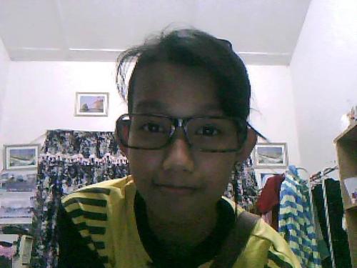 ~~haifollow me i will follow you back and i radhiah~~
                     HAPPY SELALU :)