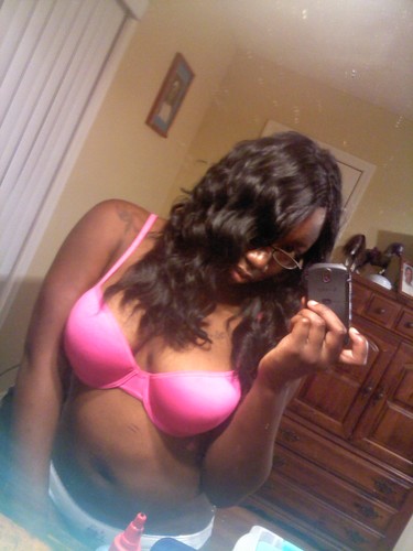 . beauty , smart , .&&. very talent ! . #DecemberBBy . #Team_Augustus . #FB ! . #TeamThiick . #Team_NoTalk! . #Team_TongueRing.