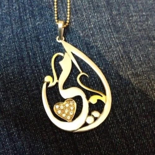 dalalnt1's profile picture. لو كان العالم في كفة وأمي في كفة لاخترت أمي ،، اكتب ما ارى انه مناسب وانقل ما يروق لي وارجوا من الله القبووول ،،،، المدينة المنورة