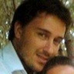 Diretor da Vexta Systems, membro do NIAVI, entusiasta da tecnologia aplicada à gestão, são paulino, casado com a Gisele e pai de 3 chow-chows e uma dálmata!