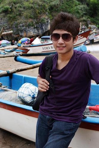 enjoy my life!!
please folback me (｡-_-｡ )人( ｡-_-｡)