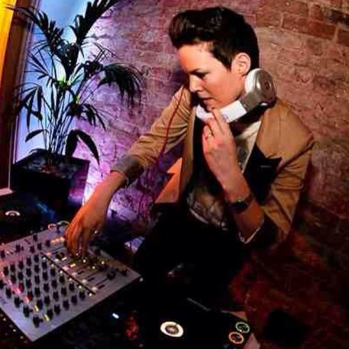 djsupersarah's profile picture. UKs no.1 DJ at MINISTRY OF SOUND by Movida Corona 2010. snapchat djsupersarah / Instagram djsupersarah. #remix #trap #house #RnB