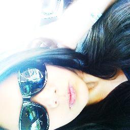 ᵀ ᴴ ᴱ ᴼ ᴿ ᴵ ᴳ ᴵ ᴻ ᴬ ᴸ  ~         Segue??Sigo de voltaa... :)