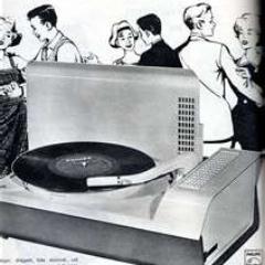 You watch the shows; you'd love the lifestyle! Now learn how to start and succeed with an antique picking business of your own.