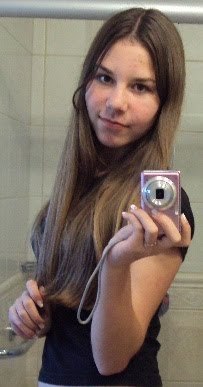 sou sincera,amiga,colega,gerente chefe de perfuração de solo ,solteira,bageense,lavrense,formada em administração,linda é clraro só bjo me segue!!!q sgo d volta