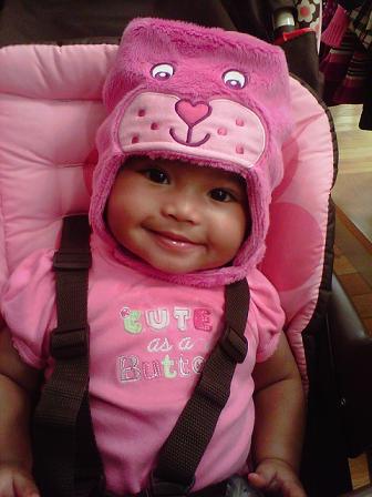 juz luvin mi babi NiNi  
wantN 2 meet up wit new *peeps*
see how de world iz