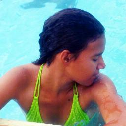 nuuunca fui boa em correr atrás das pessoas, mas sempre fui ótima em fugir daquilo que me faz mal. u_u'*