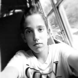 Heya i'm Sara. 15 years old.I'm Spanish and y love ICONIC BOYZ. NICK followed me 8/19/12.louis ,mad MIKEY,tomas,vinny,NICK Jason nd julian !BE ICONIC! ALWAYS