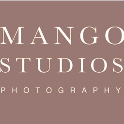 Cobham family photography studio. Newborn & baby photography in soft natural lighting, fun & natural family photography with a mordern or vintage twist.