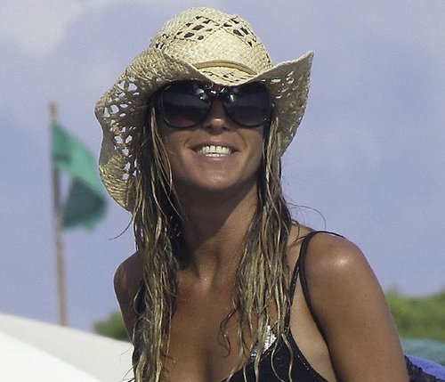 Puedes seguir mi blog de moda en http://t.co/F5dnVsqz0m