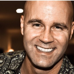 Artist, Inspirer, Rukus-Maker, Image-Sufferer. Author of #FearIsBroken & The Hope Manifesto.