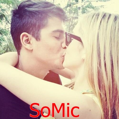 Eu Moro Na cidade SoMic No Estado Rebeldes No Pais Abrahão Borges Meu Hino e Ponto Fraco e So Amanha Pazer sou SoMic Day cinde: 27/09/2012
