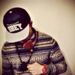 Im 21 From Texas Born and Raise  I been Making #Money #Swag #Music #TEAMSINGLE #FollowBack