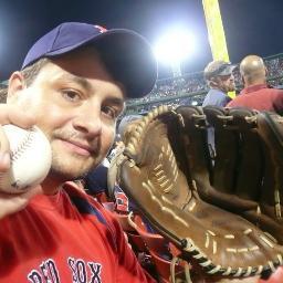 razvantrufasiu's profile picture. Romanian-born, Canadian-raised, leftist, atheist.