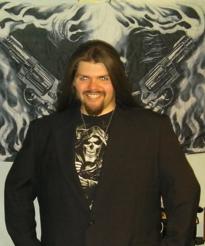 I'm a laid back 34 year old gamer guy in Checotah Oklahoma.