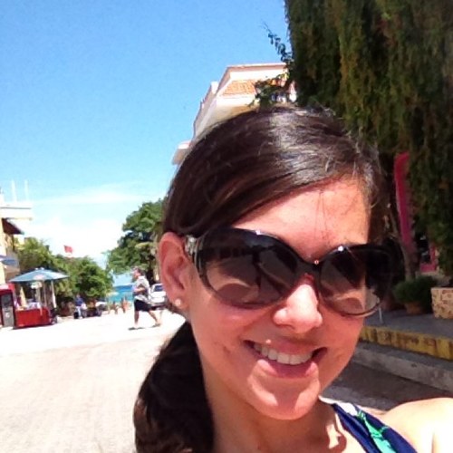 moni_rangel's profile picture. 