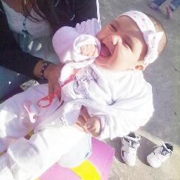 Lo que tengo lo doy, digo lo pienso TÓMAME COMO SOY