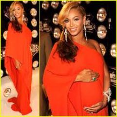 Who says you can't be Beautiful, Posh and Pregnant at the same time? Well Maternity Formal Gowns says you can and will!!!