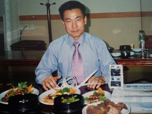 구미에서 무역업을 하고 있는 리빙스타입니다.~앞으로 많은 분들을 만났으면 합니다.