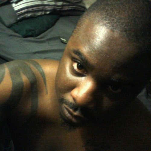 #BEENDOINGTHAT#REALLYDONTCARE#TWITTERAFTERDARK.GETTIN MONEY BY ANYMEANS ....I DO IT FOR MII SON