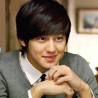 somkait1055's profile picture. 