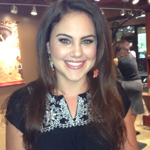 Wife, Mama, Snack Enthusiast. Women's Ministry Director at NorthRidge Church. Never met a bookshelf I didn't need.